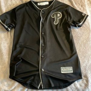 Blacked-Out Phillies Jersey